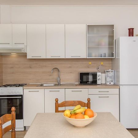 Apartman Alba Karigador Luaran gambar
